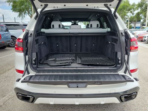 Used 2023 BMW X5 xDrive45e w/ Executive Package AWD/4WD image 11