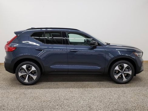 New 2026 Volvo XC40 B5 Core w/ Protection Package Premier image 2