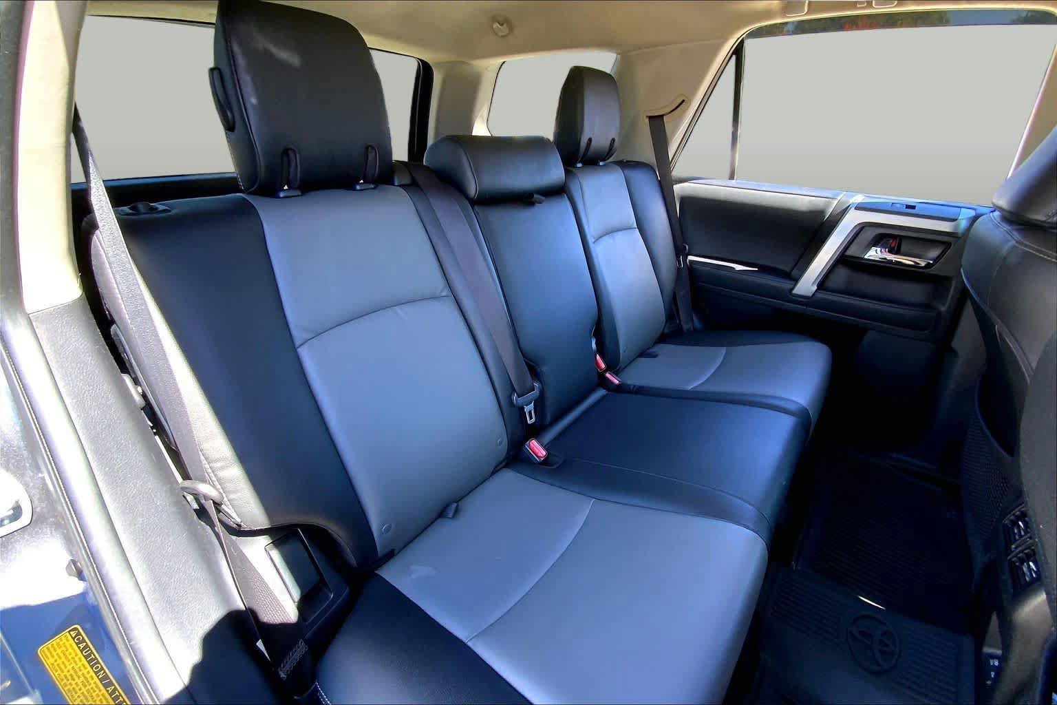 Used 2021 Toyota 4Runner SR5 Premium w/ Moonroof Package AWD/4WD image 20