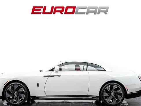 Used 2024 Rolls-Royce Spectre w/ Spectre Launch Package AWD/4WD image 2