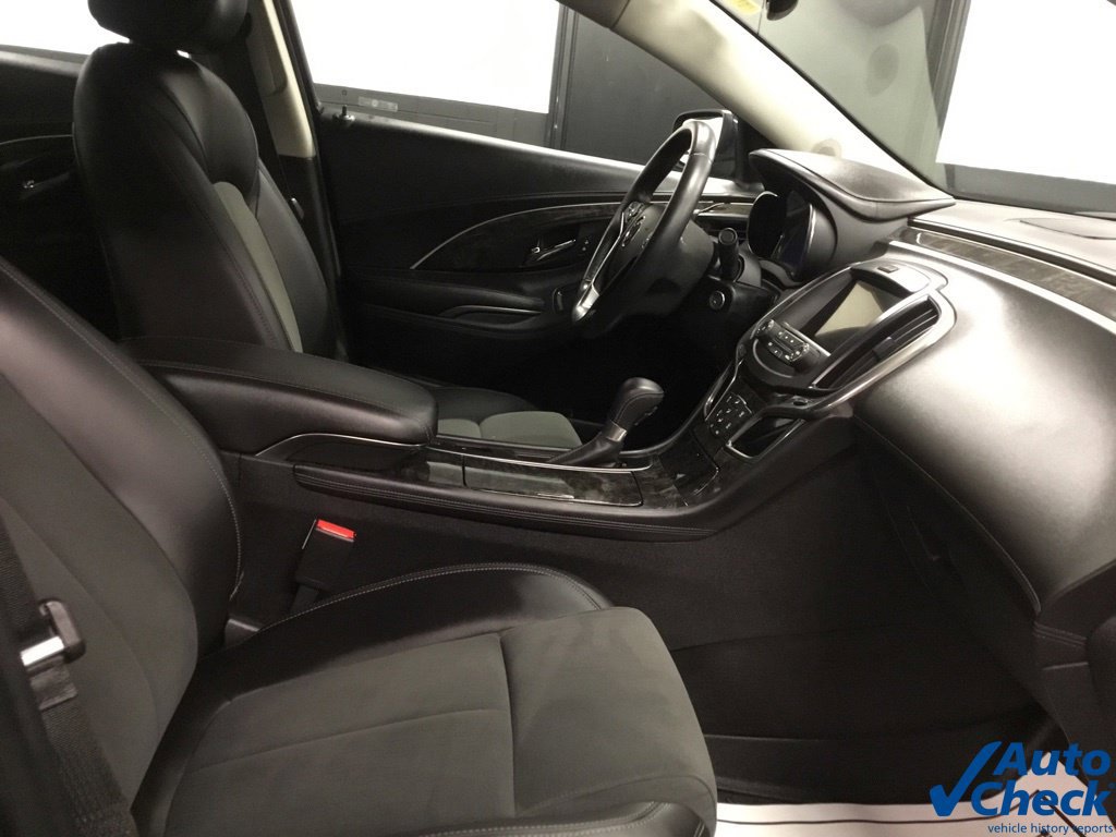 Used 2016 Buick LaCrosse FWD image 35