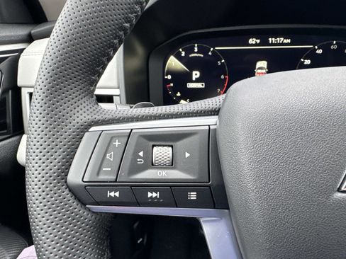 New 2026 Mitsubishi Outlander SE image 16