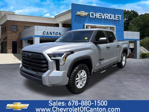 Used 2024 Toyota Tundra SR5 w/ SR5 Convenience Package AWD/4WD image 1