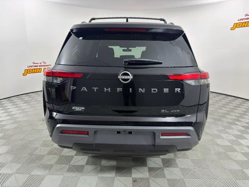 New 2026 Nissan Pathfinder SL image 4