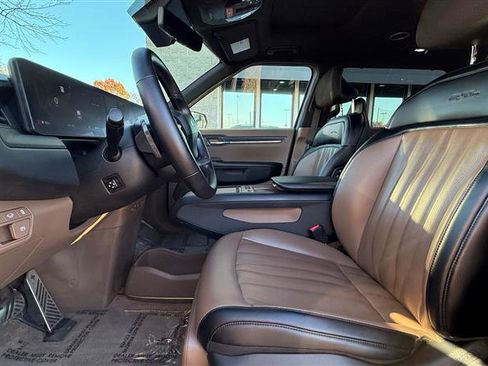 Used 2024 Kia EV9 GT-Line image 12