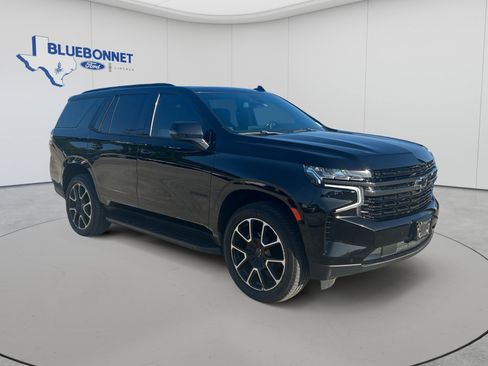 Used 2021 Chevrolet Tahoe RST w/ Luxury Package RWD image 3