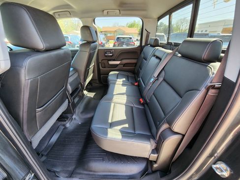 Used 2018 Chevrolet Silverado 2500 LTZ w/ LTZ Plus Package AWD/4WD image 17