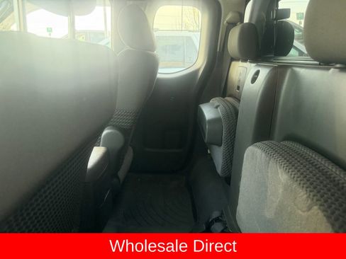 Used 2008 Nissan Frontier SE w/ SE Value Truck Pkg image 11