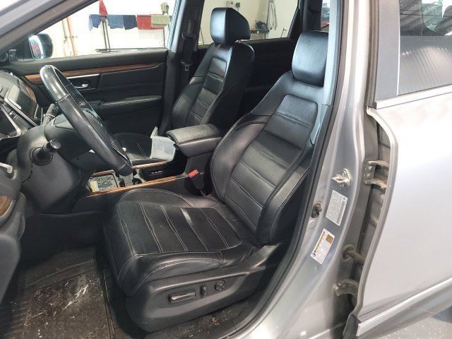 Used 2020 Honda CR-V Touring image 5