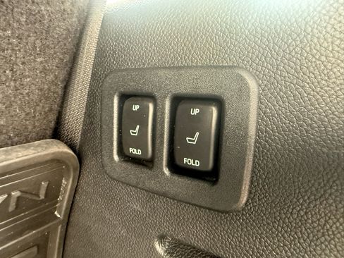 Used 2015 Lincoln Navigator 4WD 4dr image 21