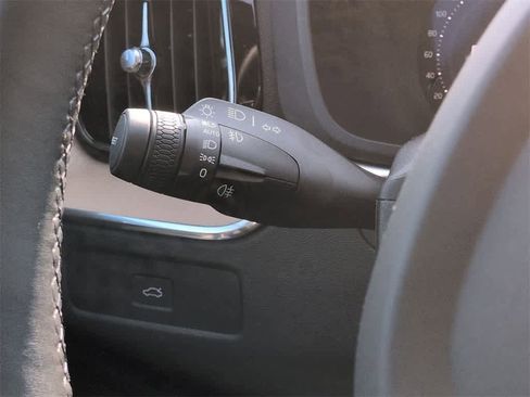 New 2026 Volvo XC60 B5 Plus w/ Protection Package Premier image 26