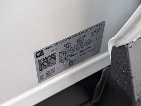 New 2026 Chevrolet Equinox EV LT w/ Comfort Package AWD/4WD image 13