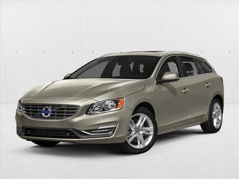 Used 2016 Volvo V60 T5 Premier image 1