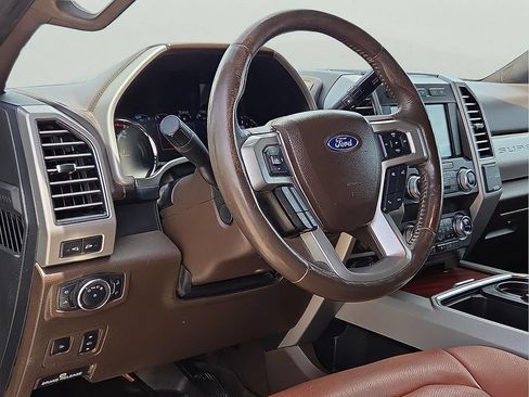 Used 2020 Ford F250 King Ranch w/ King Ranch Ultimate Package AWD/4WD image 15
