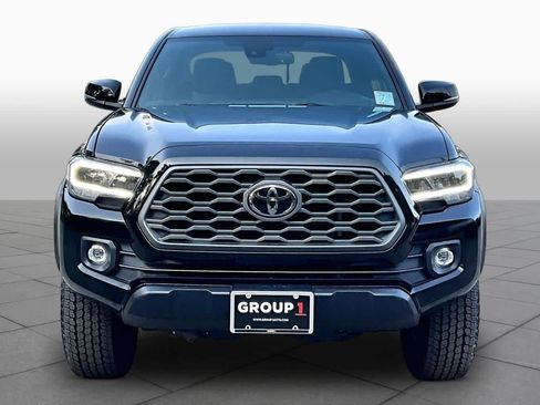 Used 2023 Toyota Tacoma TRD Off-Road w/ Technology Package AWD/4WD image 4