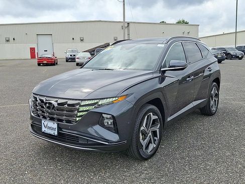 Certified 2024 Hyundai Tucson Limited AWD/4WD image 4