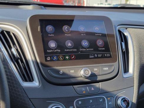 Used 2025 Chevrolet Malibu LT FWD image 17