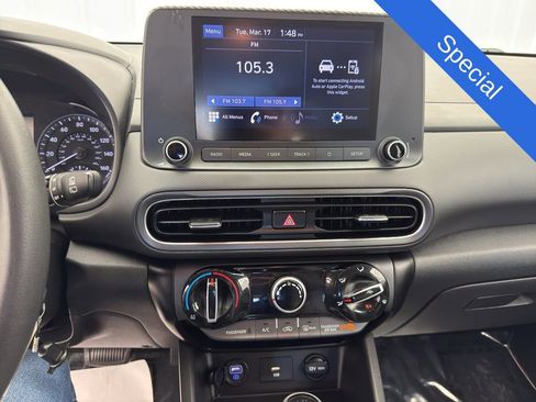 Used 2022 Hyundai Kona SE image 15