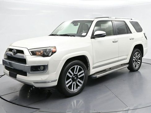 Used 2016 Toyota 4Runner Limited AWD/4WD image 3
