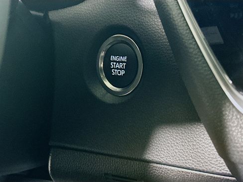 New 2026 Toyota Corolla SE FWD image 19