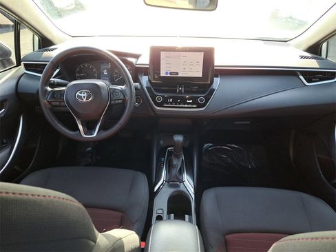 Used 2023 Toyota Corolla SE image 9