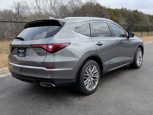 Used 2023 Acura MDX SH-AWD w/ Advance Package image 7