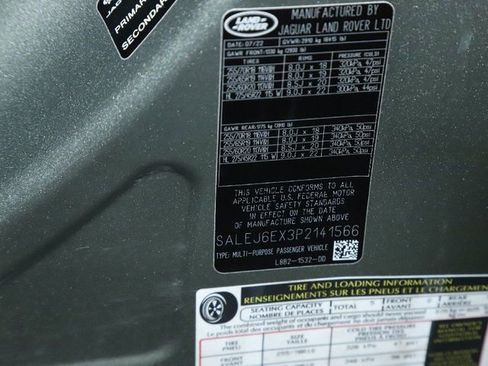 Certified 2023 Land Rover Defender 90 S AWD/4WD image 44