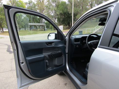 Certified 2024 Ford Maverick XLT w/ XLT Luxury Package image 15