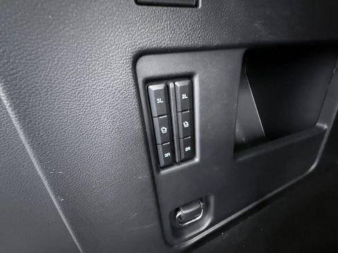 Used 2023 Ford Expedition Limited AWD/4WD image 33