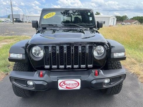 Used 2022 Jeep Gladiator Rubicon w/ Cold Weather Group AWD/4WD image 3