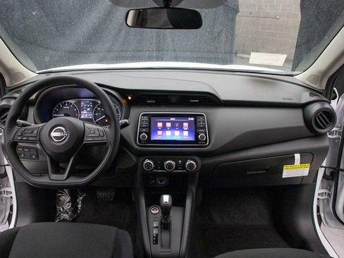 New 2025 Nissan Kicks Play S image 20