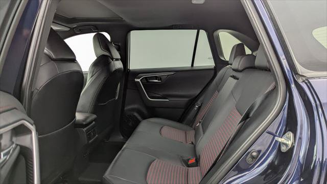 Used 2024 Toyota RAV4 XSE AWD/4WD image 17