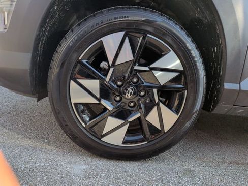 Used 2024 Hyundai Kona SEL AWD/4WD image 29