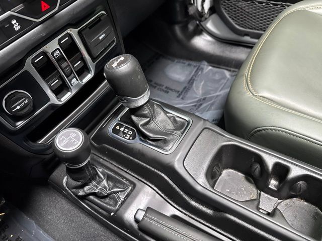 Used 2024 Jeep Wrangler High Altitude AWD/4WD image 22