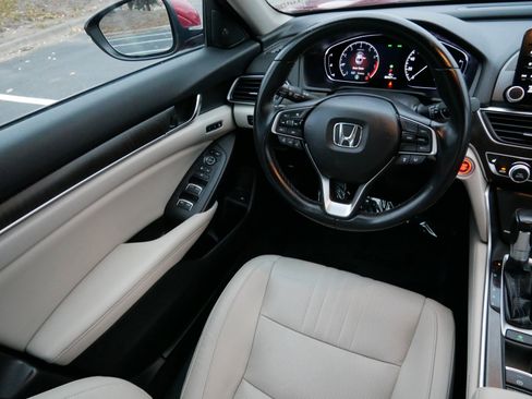 Used 2020 Honda Accord EX-L image 9