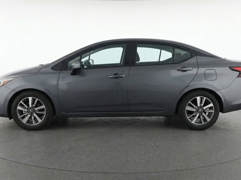 Used 2025 Nissan Versa SV image 5