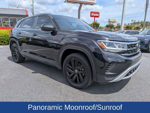 Used 2023 Volkswagen Atlas Cross Sport SE w/ Panoramic Sunroof Package image 2