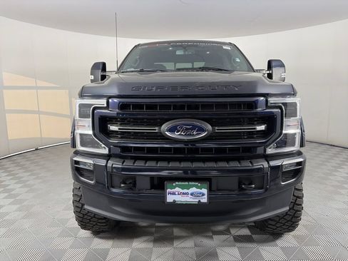 Used 2021 Ford F250 Lariat w/ Lariat Ultimate Package AWD/4WD image 2