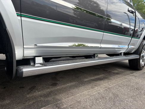 Used 2018 RAM 2500 Laramie AWD/4WD image 17
