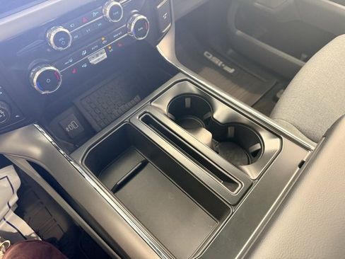 New 2025 Ford F150 XLT w/ Equipment Group 303A High image 31