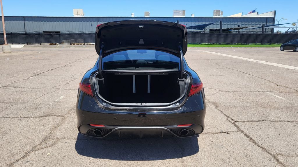 Used 2019 Alfa Romeo Giulia AWD w/ Quick Order Package 22J Sport image 14