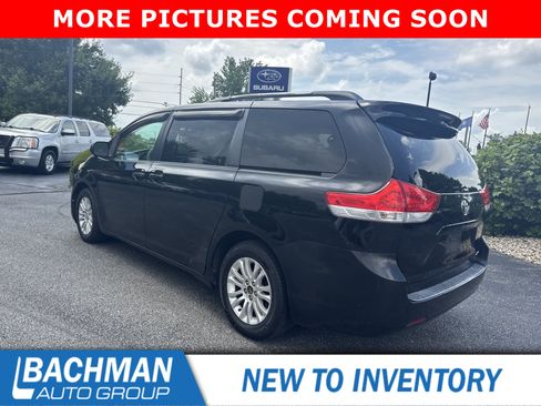 Used 2011 Toyota Sienna XLE FWD image 8