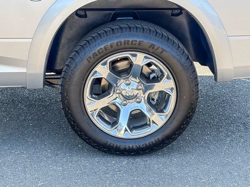 Used 2015 RAM 1500 Laramie w/ Convenience Group AWD/4WD image 16