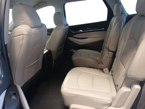 Used 2018 Buick Enclave Essence FWD image 25