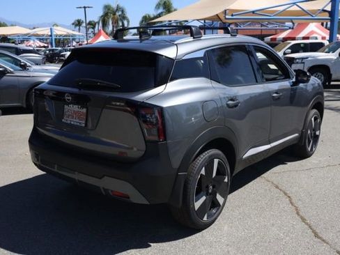 New 2026 Nissan Kicks SR image 4