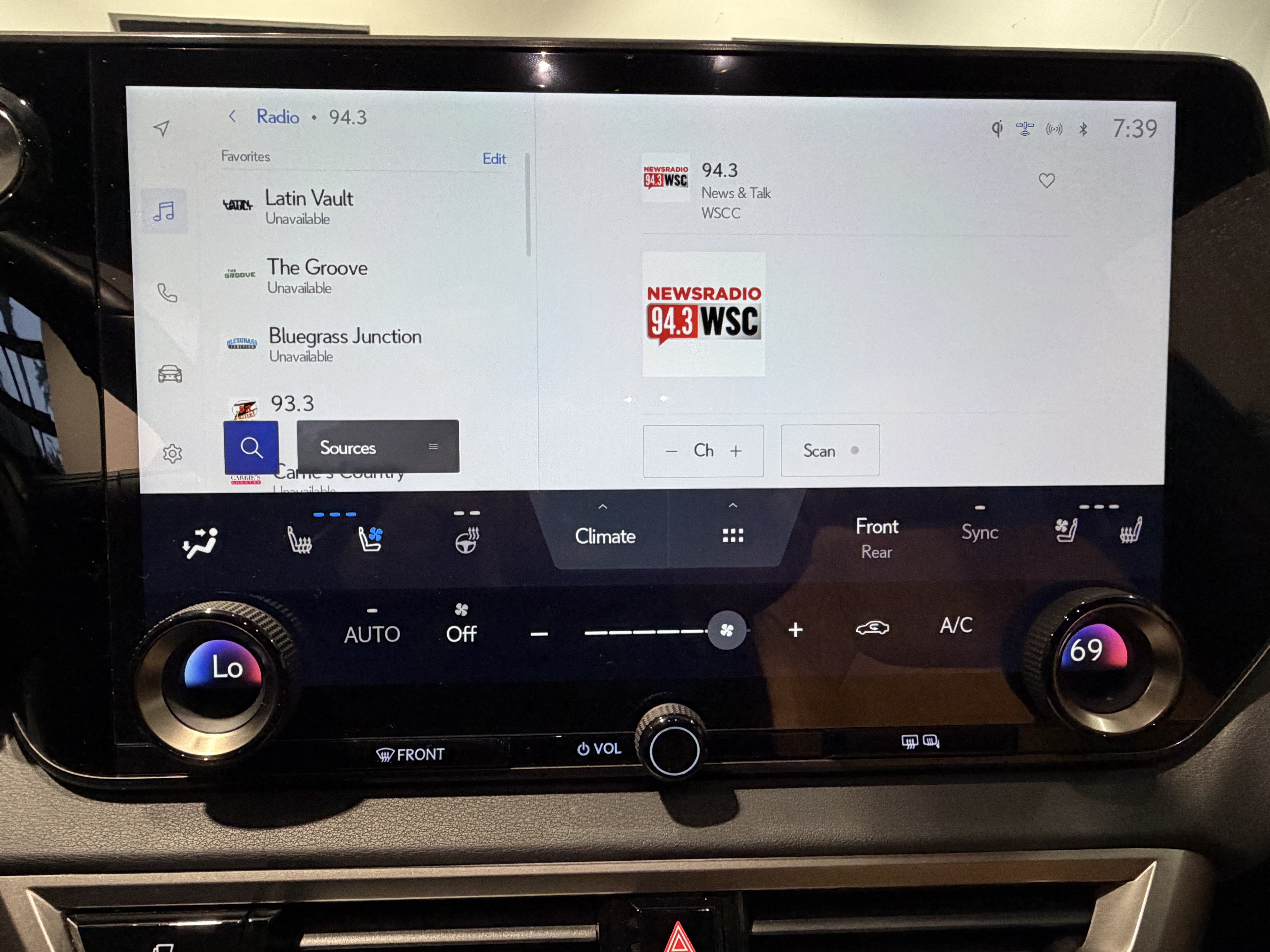 Used 2026 Lexus RX 350 Premium w/ Accessory Package (Z1) FWD image 23