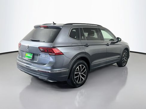 Used 2021 Volkswagen Tiguan SE w/ Panoramic Sunroof Package AWD/4WD image 10
