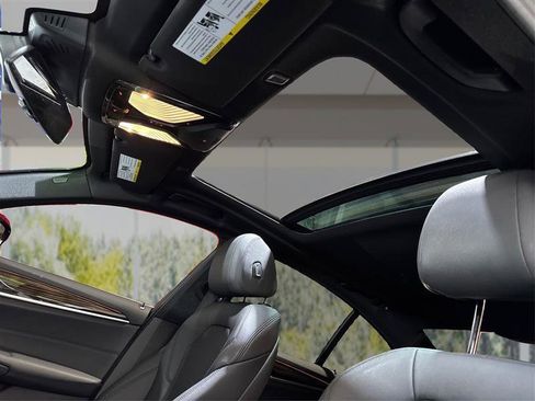 Used 2019 BMW 530i xDrive image 19