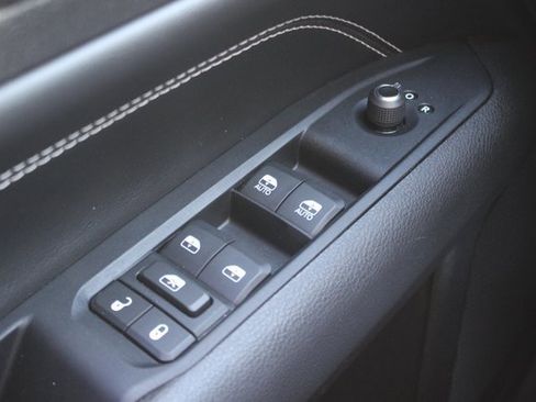 Used 2022 Jeep Compass Altitude image 17