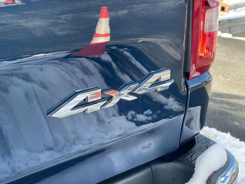 Used 2024 RAM 1500 Laramie image 32